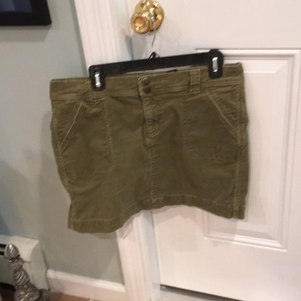 Women’s skirt